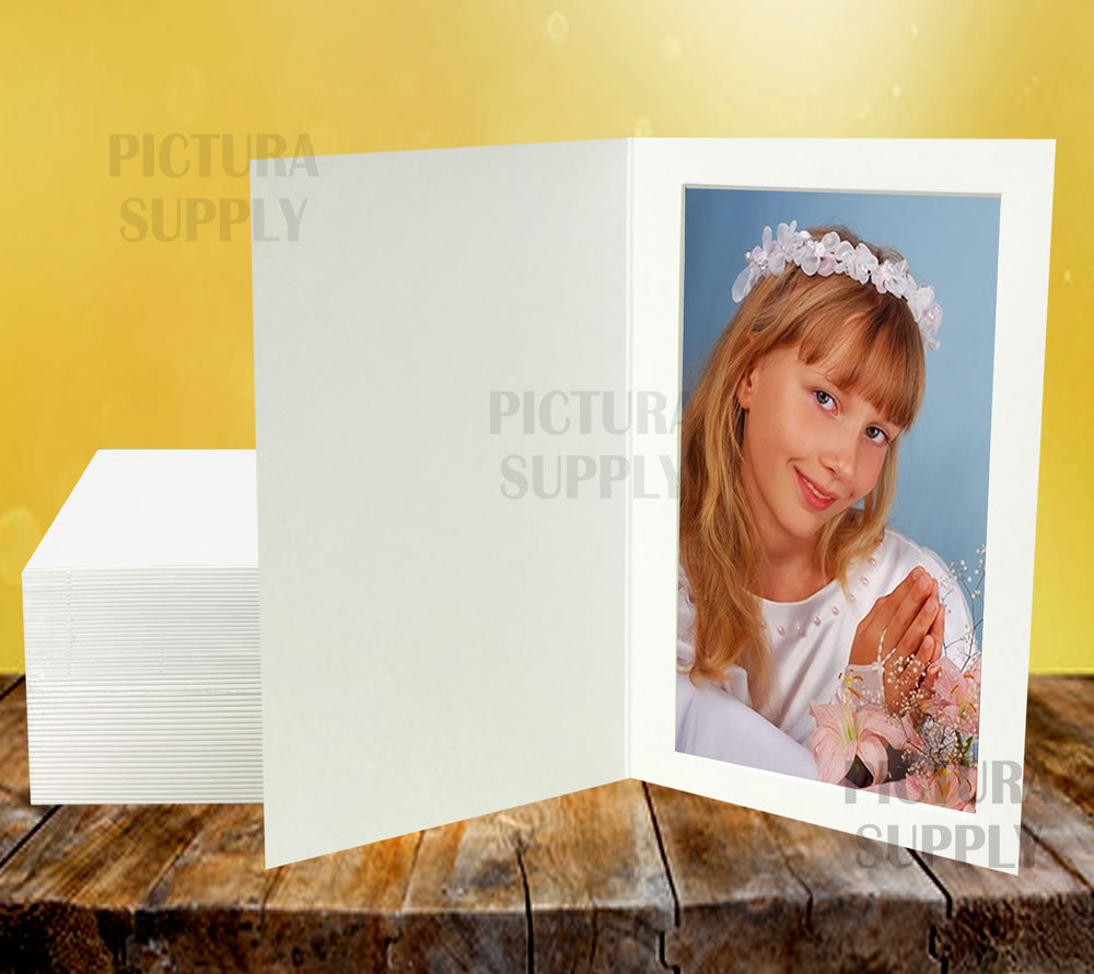 ECONOMY White Smooth Cardstock Paper Photo Folder Single 4x6 Frame w/plain  border (sold in 25s) - Picture Frames, Photo Albums, Personalized and  Engraved Digital Photo Gifts - SendAFrame